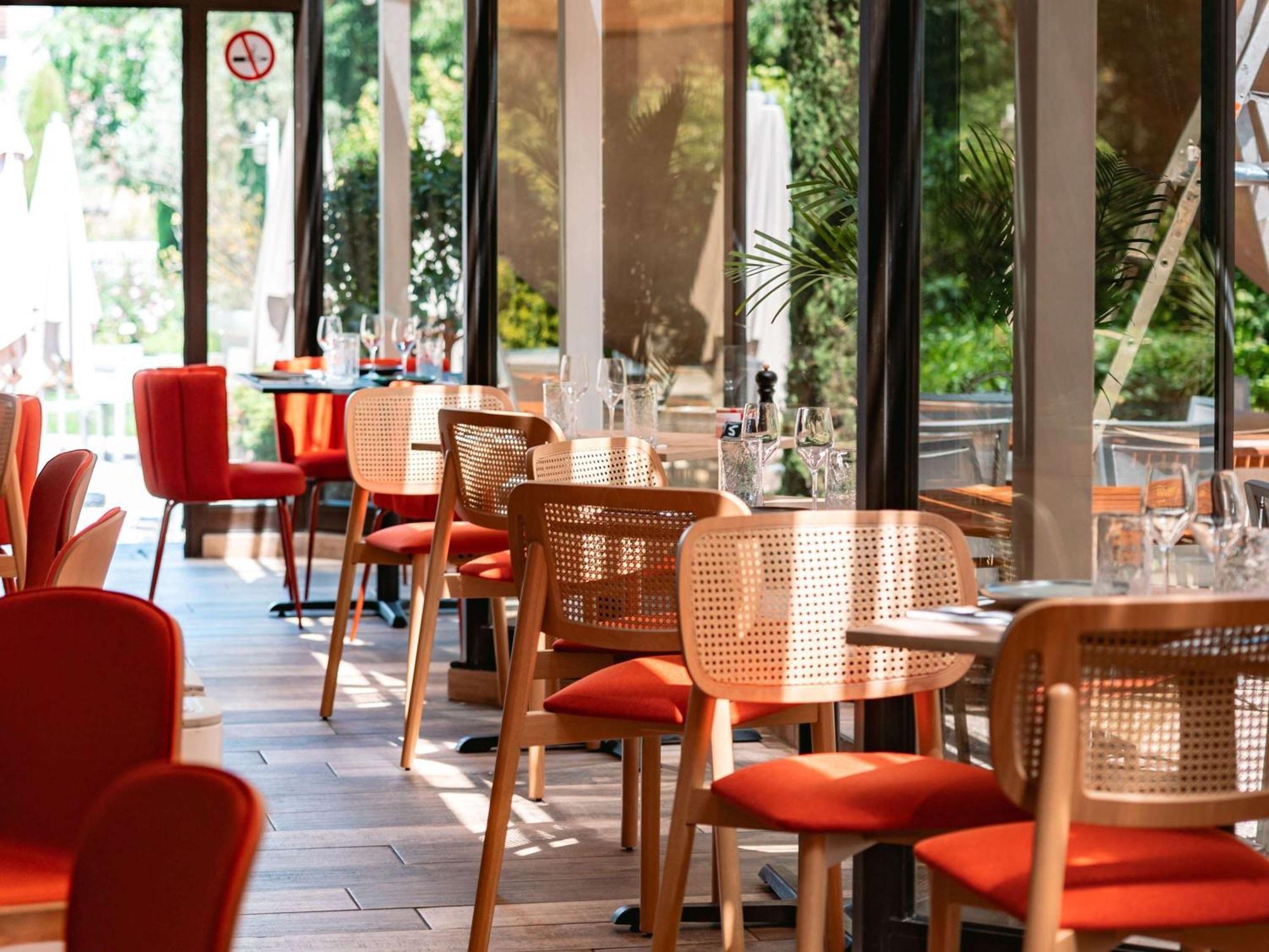 Novotel Aix-En-Provence Pont De L'Arc Exterior photo